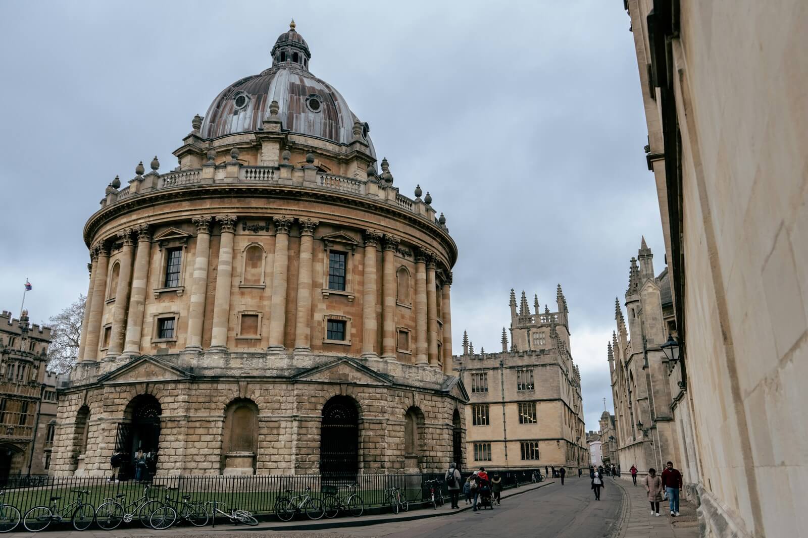 Headshot Photographers in Oxford